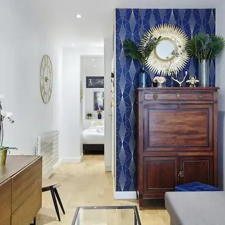 297 Papy - Superb In Daire Paris