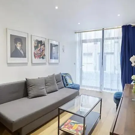 297 Papy - Superb In * Paris